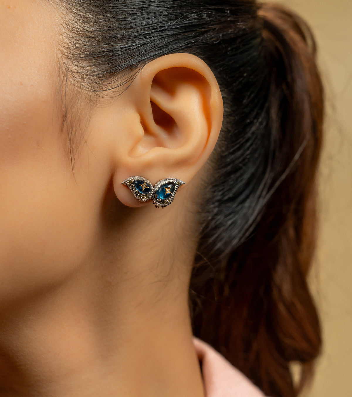 Aira Studs | UBAA