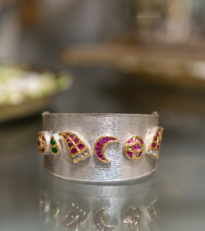 Stella Cuff | UNCUT Festive