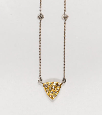 Tri Pendant | UBAA