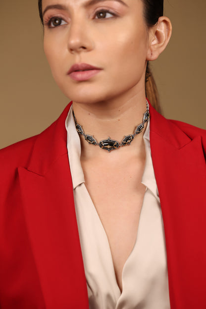 Close-up of the black onyx and diamond detailing on the Jaipur Necklace