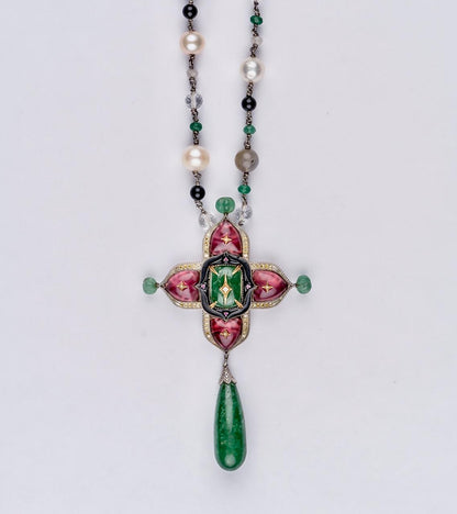 Detail of the layered South Sea and Japanese pearls on the Rangoon Necklace mala